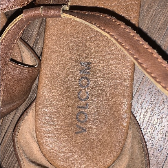 Brown Leather Volcom Sandals - Picture 2 of 3